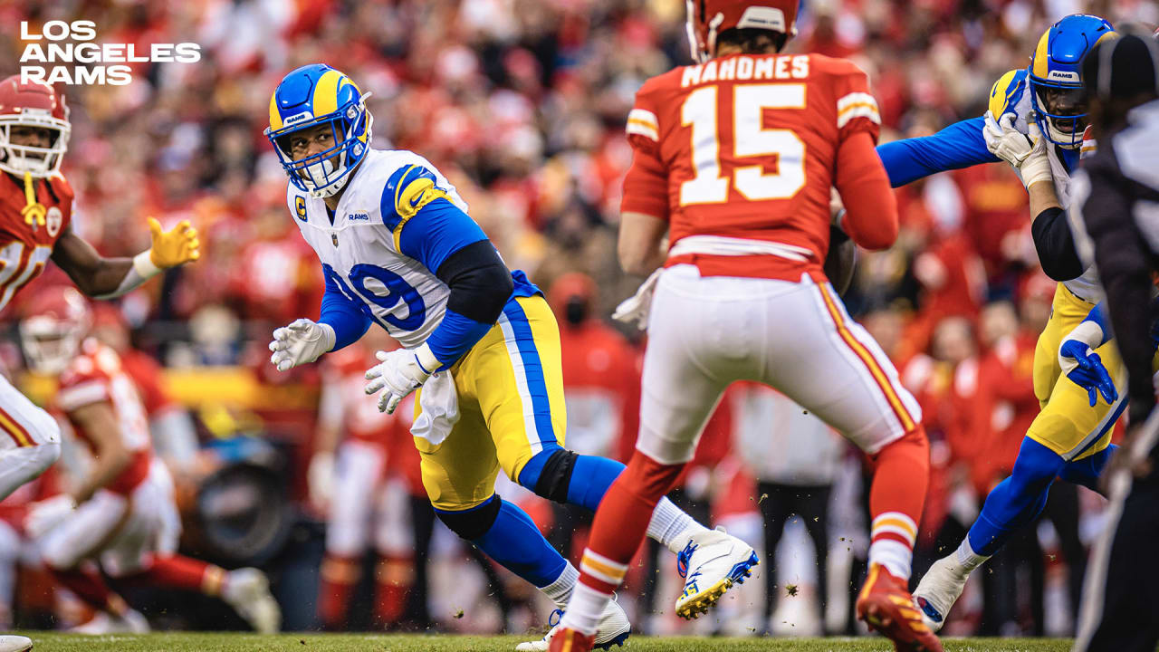 Los Angeles Rams punter Riley Dixon fake punt and pass to convert