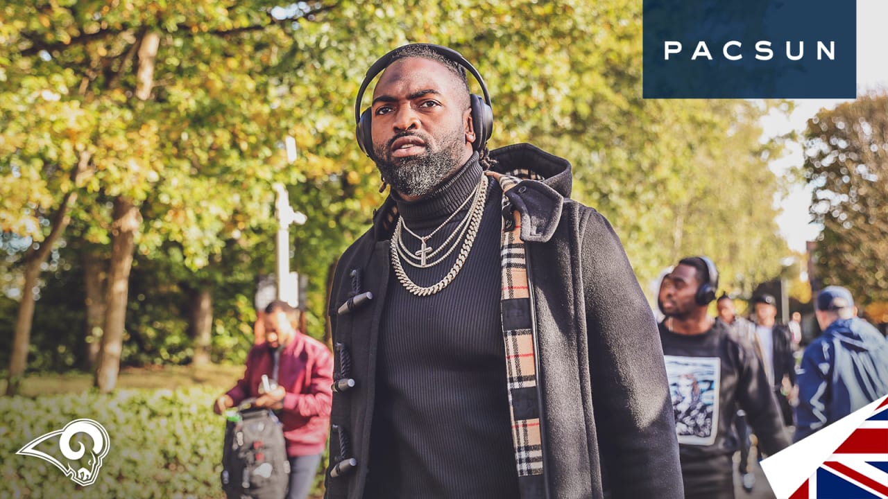 PHOTOS: Rams arrive at Wembley Stadium