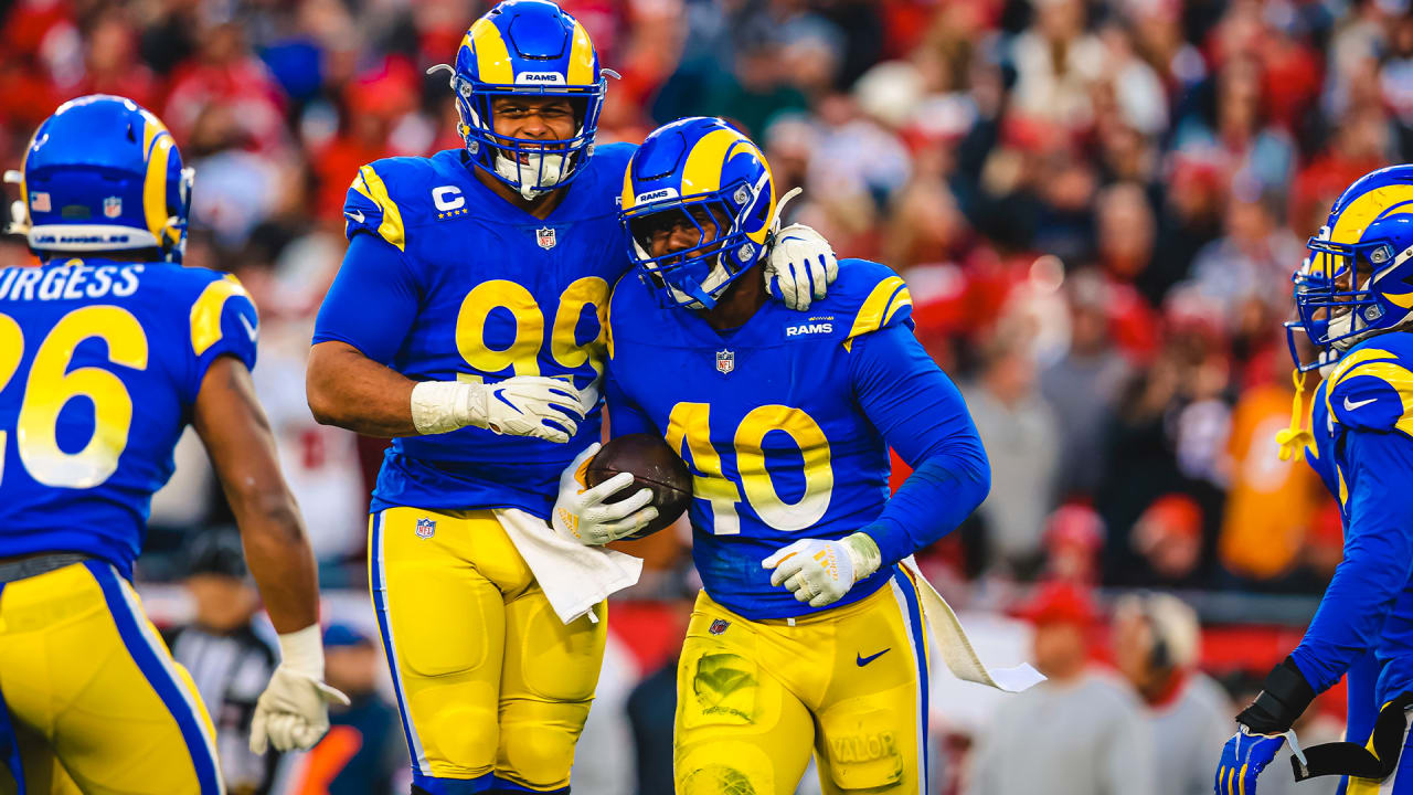 Can't-Miss Play: Los Angeles Rams outside linebacker Von Miller channels Super  Bowl 50 with his strip-sack of Tampa Bay Buccaneers quarterback Tom Brady