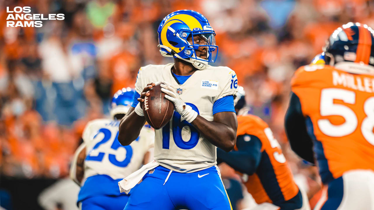 Los Angeles Rams quarterback Bryce Perkins against the Denver Broncos  during the first half of an NFL preseason football game, Saturday, Aug. 28,  2021, in Denver. (AP Photo/David Zalubowski Stock Photo - Alamy