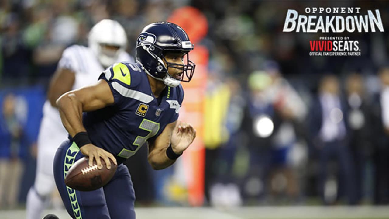 Seattle, United States. 3rd Oct, 2019. Seattle Seahawks running back Chris  Carson (32) catches the winning 5-yard touchdown pass against the Los  Angeles Rams at CenturyLink Field during the fourth quarter in