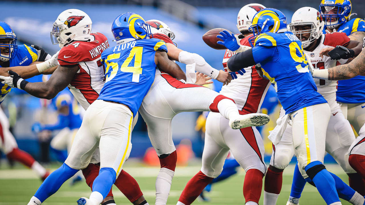 Los Angeles Rams linebacker Leonard Floyd flies past the 49ers offensive  tackle to get his first sack of the 2022 season