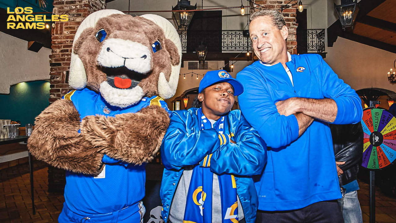 PHOTOS: Rams host watch party at Anaheim El Torito restaurant for ...