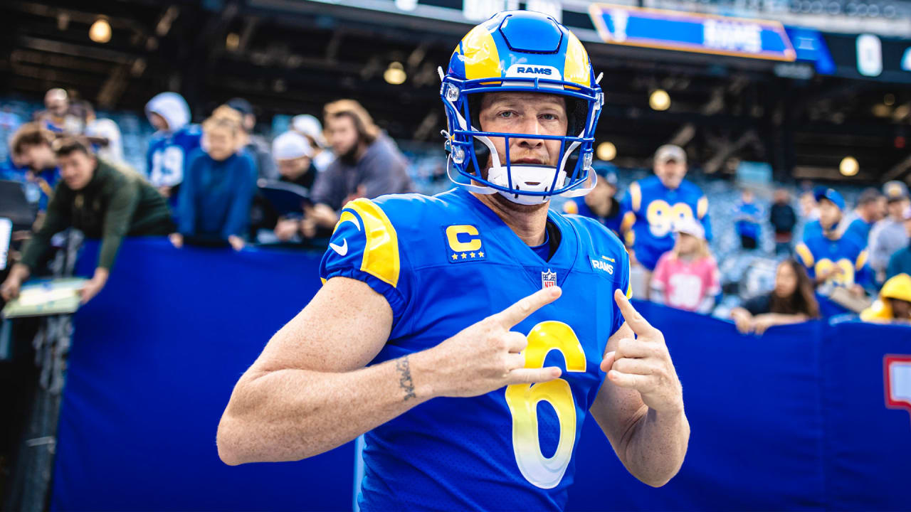 Rams LB Ernest Jones Shows Off His 2021 Jeep Trackhawk