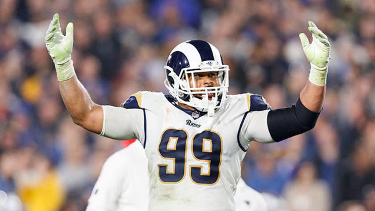 Report: Aaron Donald signs a two-year contract extension with the LA Rams -  AS USA