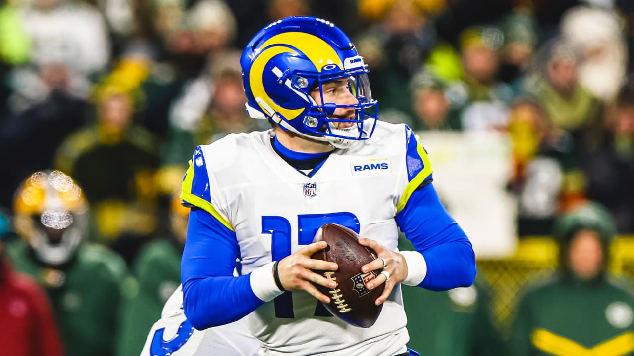 Los Angeles Rams quarterback Baker Mayfield completes a 17yard pass to
