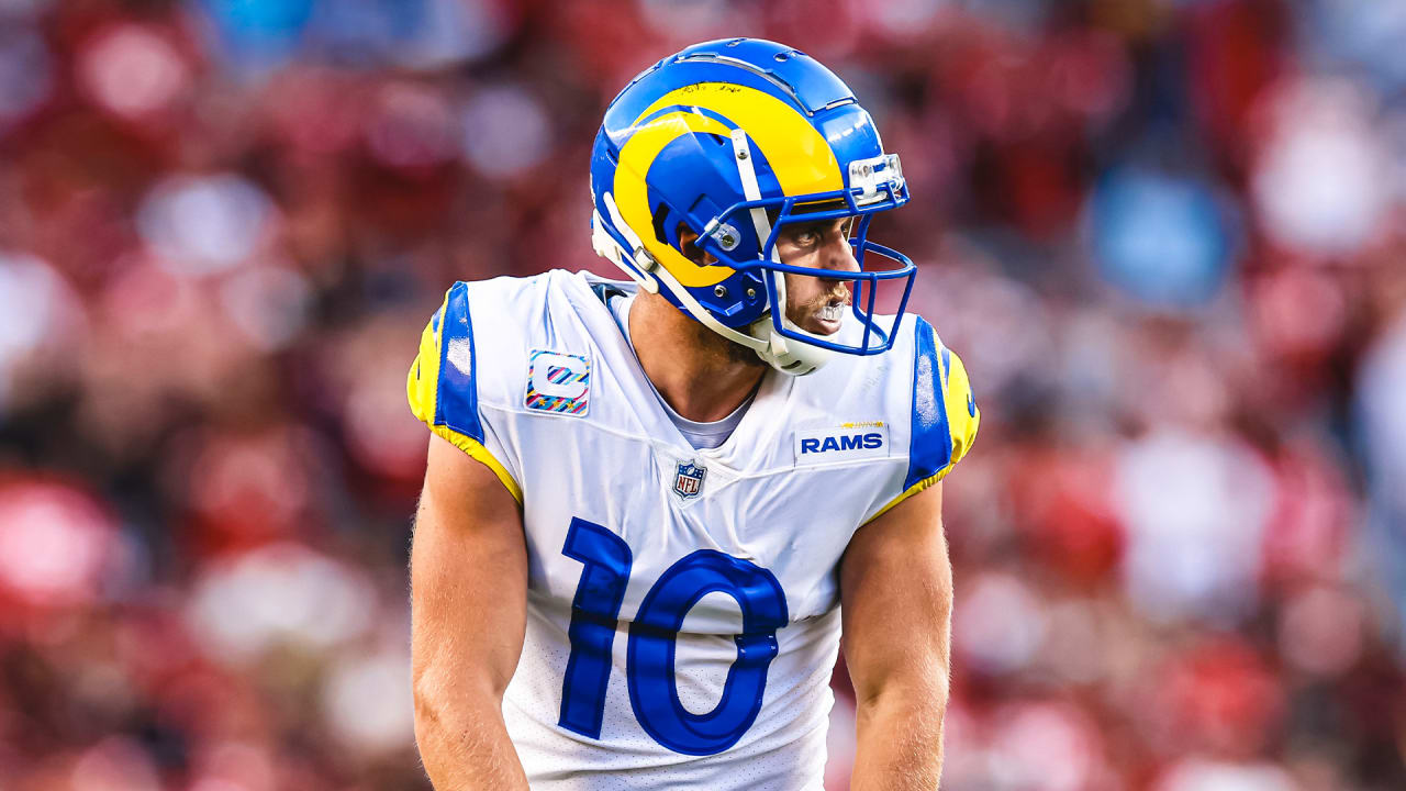 Green Bay, Wisconsin, USA. 28th Nov, 2021. Los Angeles Rams wide receiver  Cooper Kupp (10) throwing a pass during the NFL football game between the  Los Angeles Rams and the Green Bay