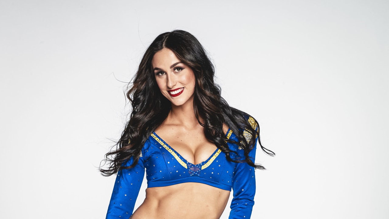 Flashback Friday – Los Angeles Rams Cheerleader Madison