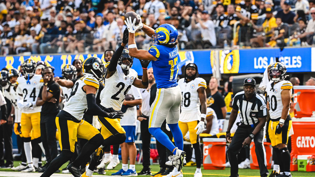 Los Angeles Rams wide receiver Puka Nacua makes an incredible catch