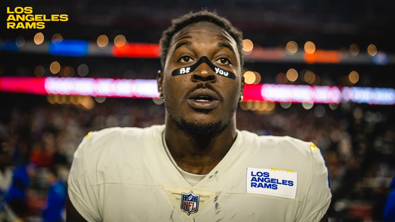 Los Angeles Rams wide receiver Brandon Powell lines up at the Rams' punter  spot to intentionally take a safety late in the game