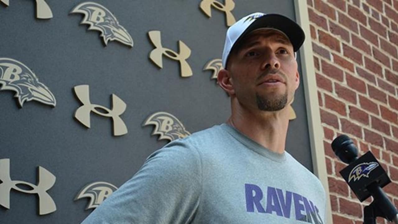 Full Presser: Tight Ends Coach Talks Position Batt