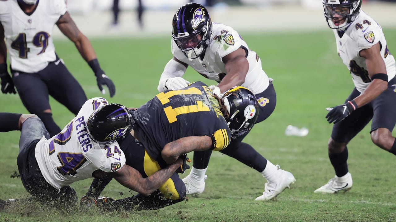 Pittsburgh Steelers hold off Baltimore Ravens in rare Wednesday game 