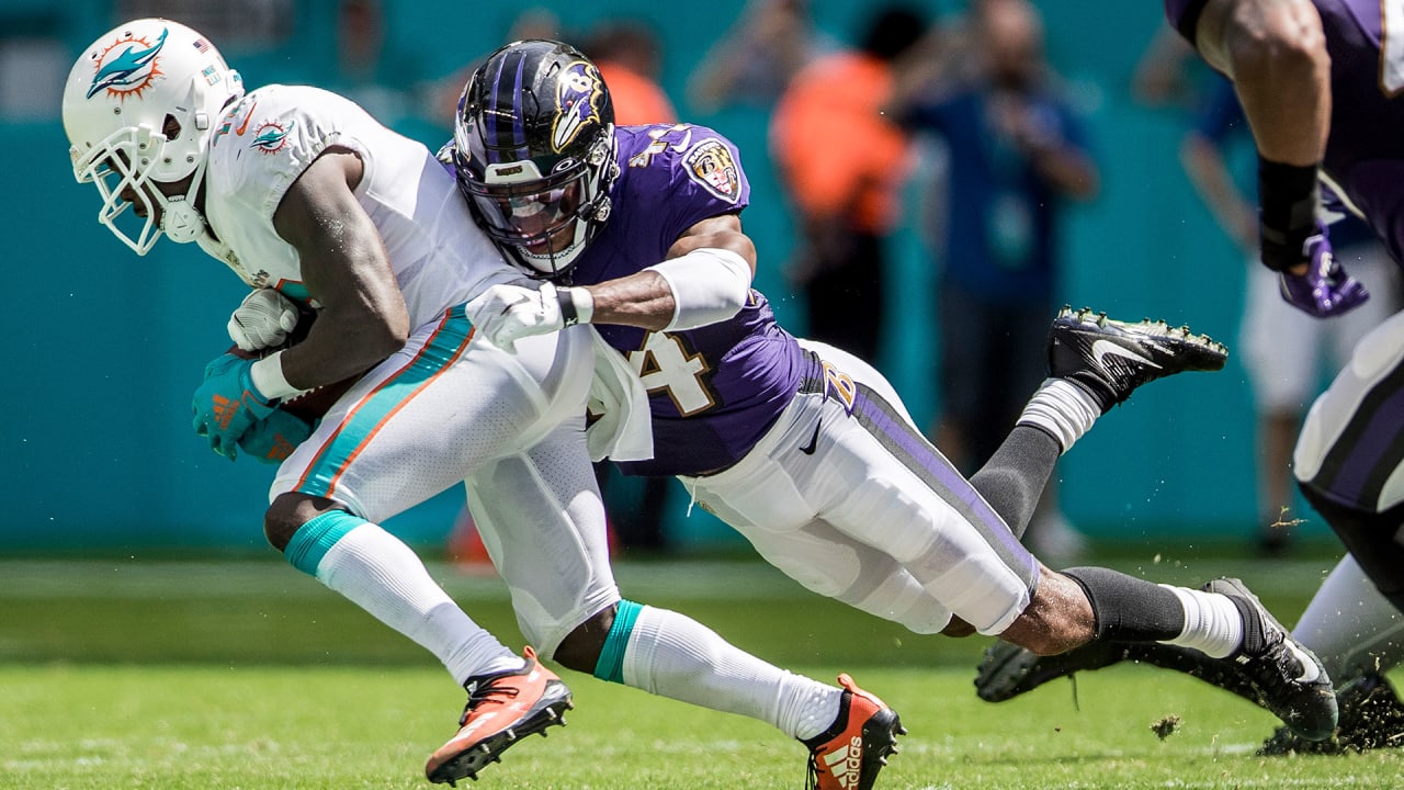 Ravens 2022 Schedule Starts on Road vs. New York Jets, Home Opener Against Miami  Dolphins