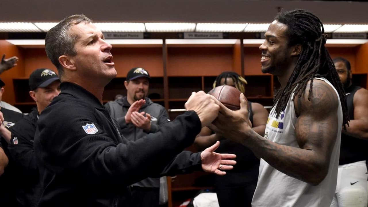 Go Inside Ravens Locker Room After Win Over Colts