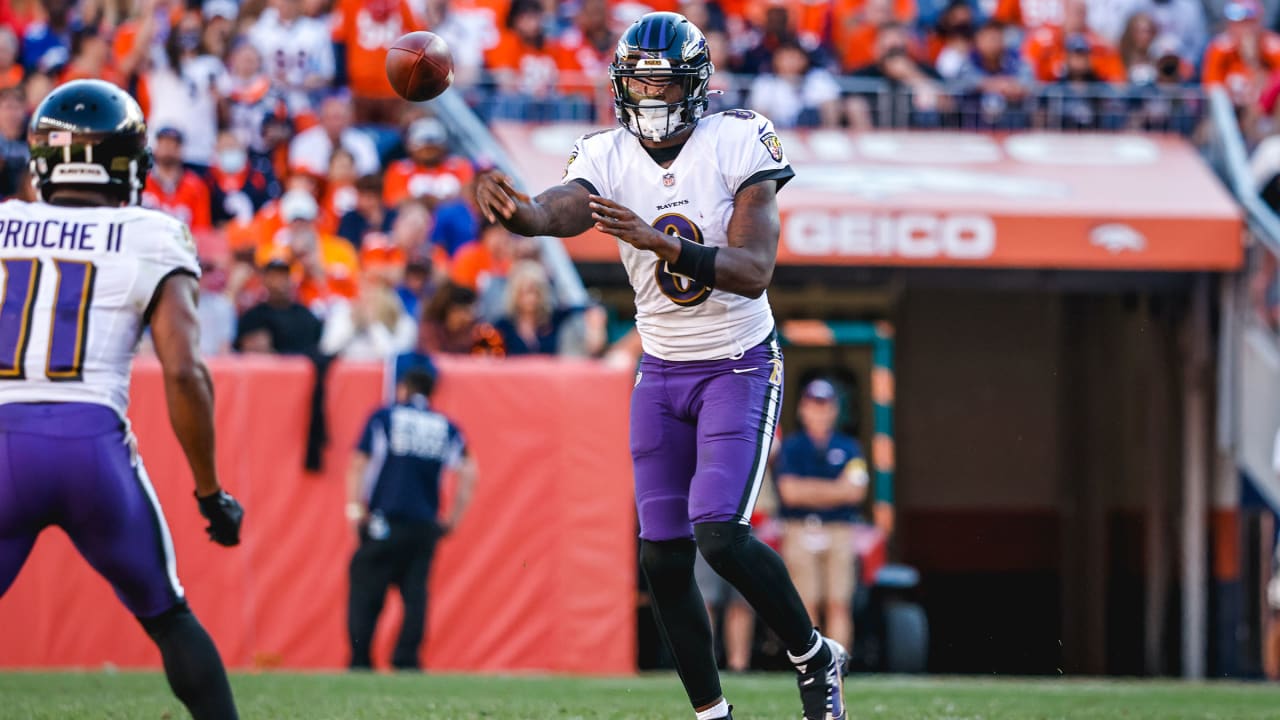 Lamar Jackson looked “better than expected” in training camp debut