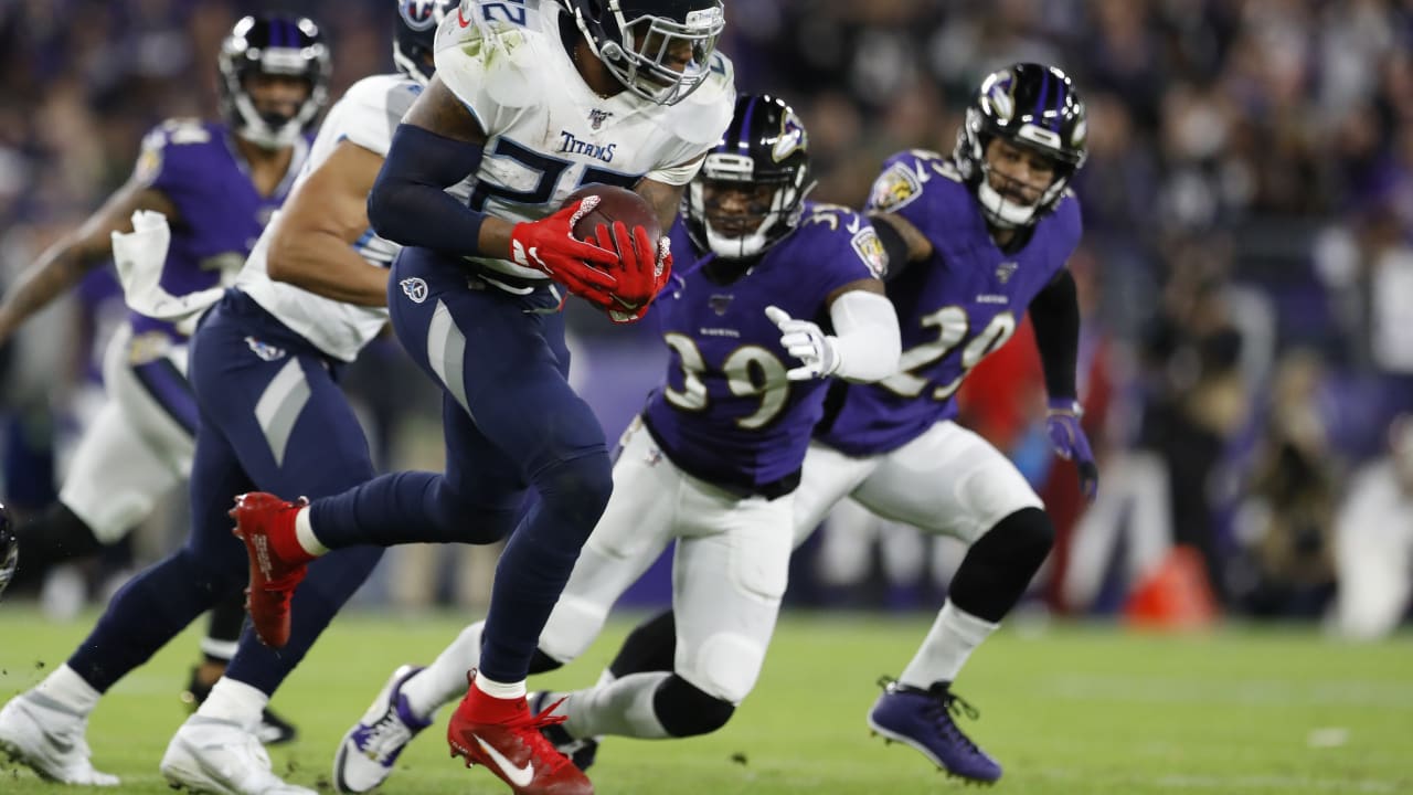 Highlight Derrick Henry Breaks Through Wall For 66 Yard Run