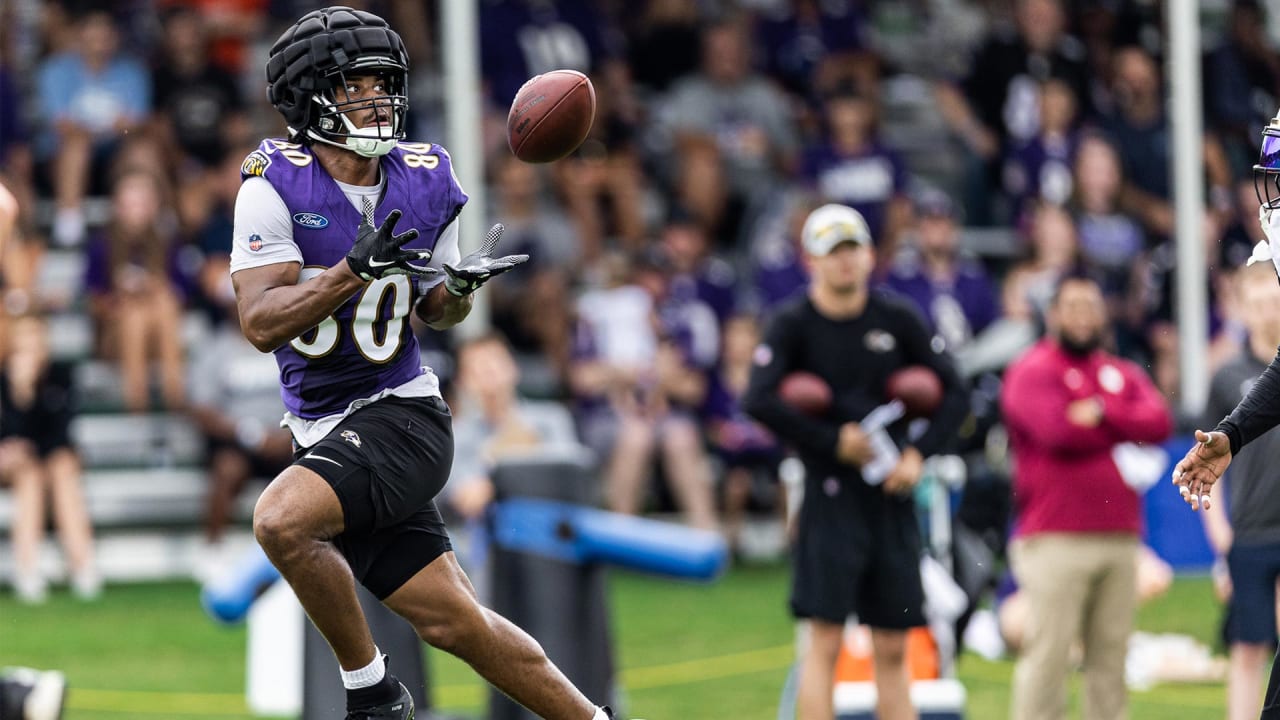 Baltimore Ravens tight end Isaiah Likely runs a route during the