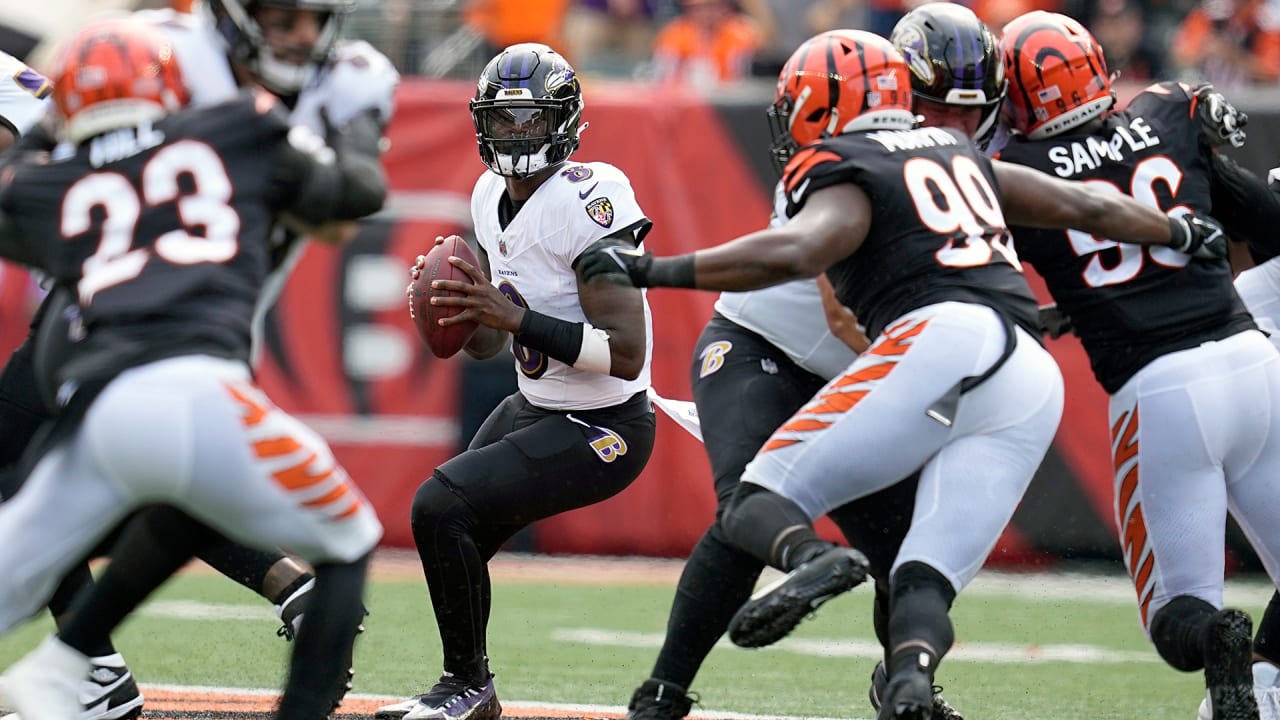 Lamar Jackson, Ravens hold on to beat Cincinnati 27-24. Bengals 0