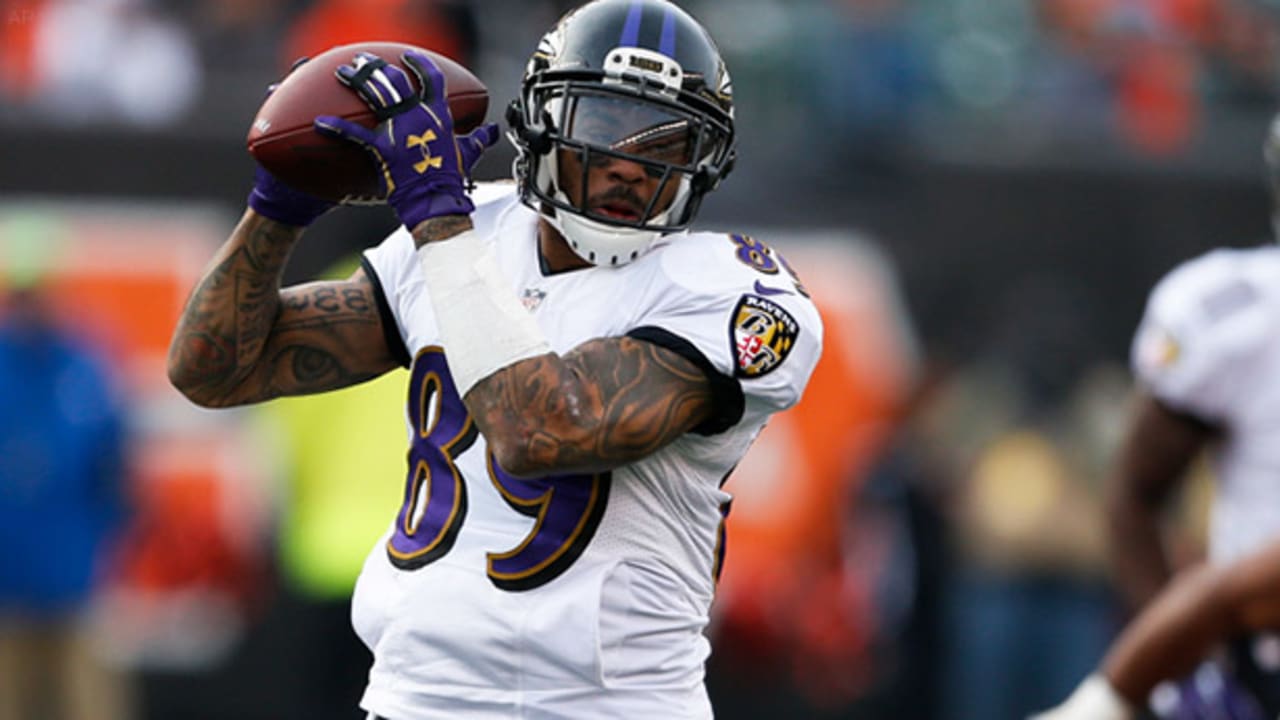 Former Panther Steve Smith emotional after final game