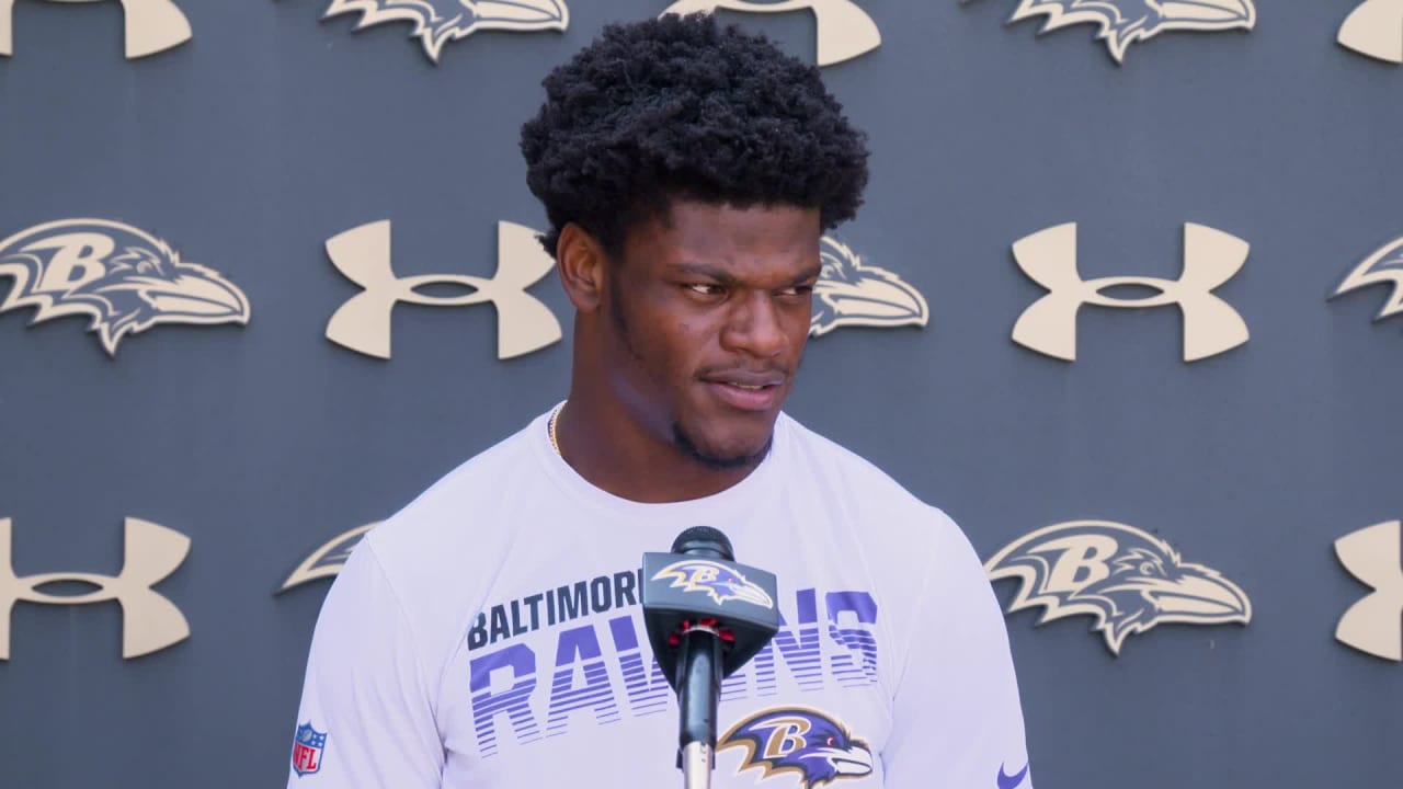 Lamar Jackson Isn T Paying Attention To The Buzz