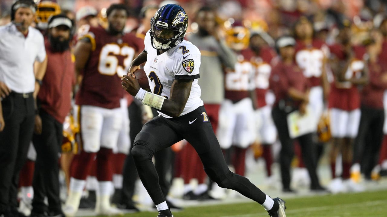 Ravens' NFL-record preseason winning streak ends at 24 with a loss to the  Commanders Photos - Bally Sports