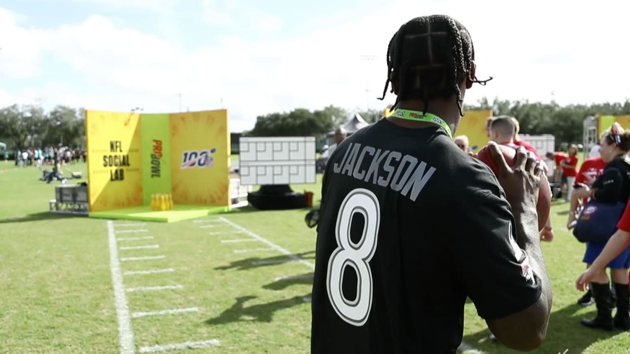 Lamar Jackson Throws a Spare at Pro Bowl