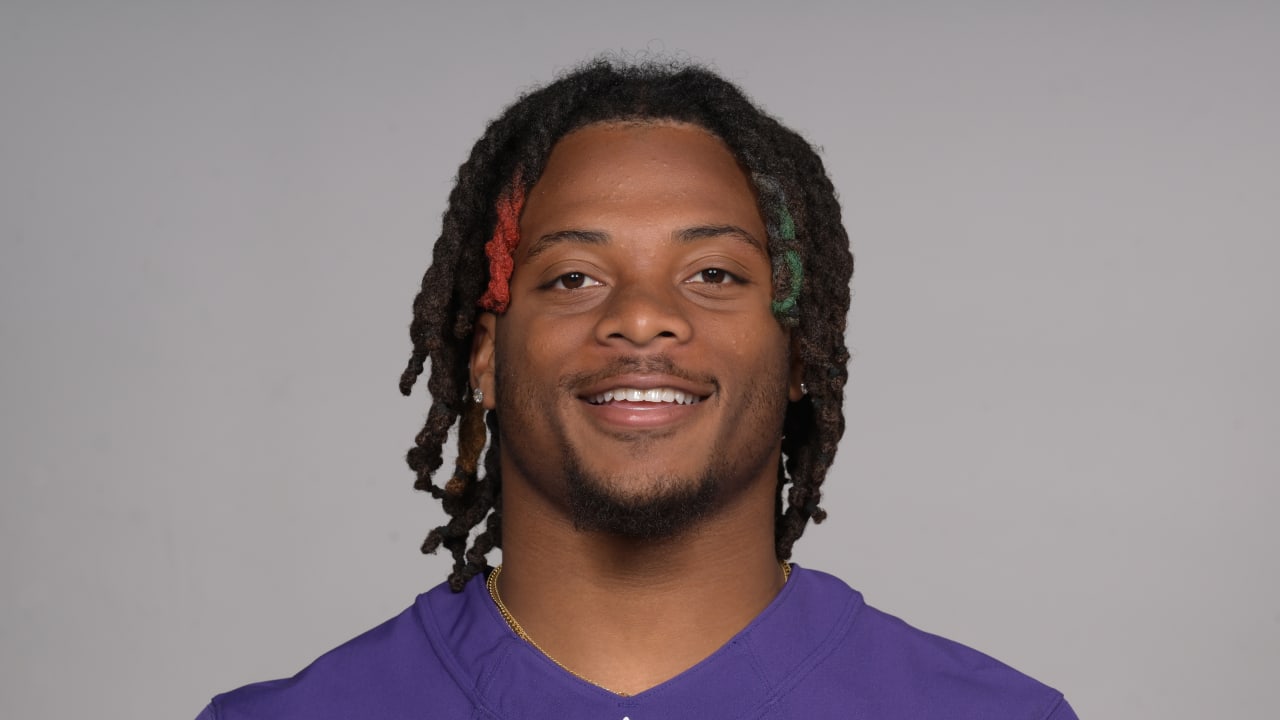 Baltimore Ravens running back Keaton Mitchell outruns Washington