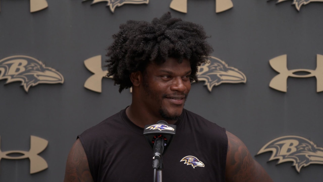 Lamar Jackson to Resume Contract Talks With Ravens After 'Pay Lamar' Cries  - The New York Times