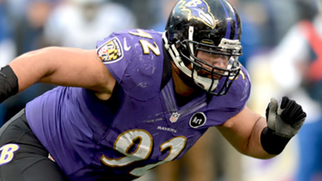 Ravens' Haloti Ngata drops pounds, gains a step 