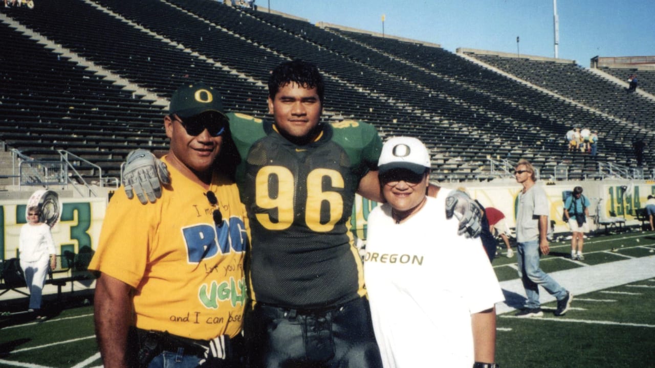 Haloti Ngata through the years – Hartford Courant