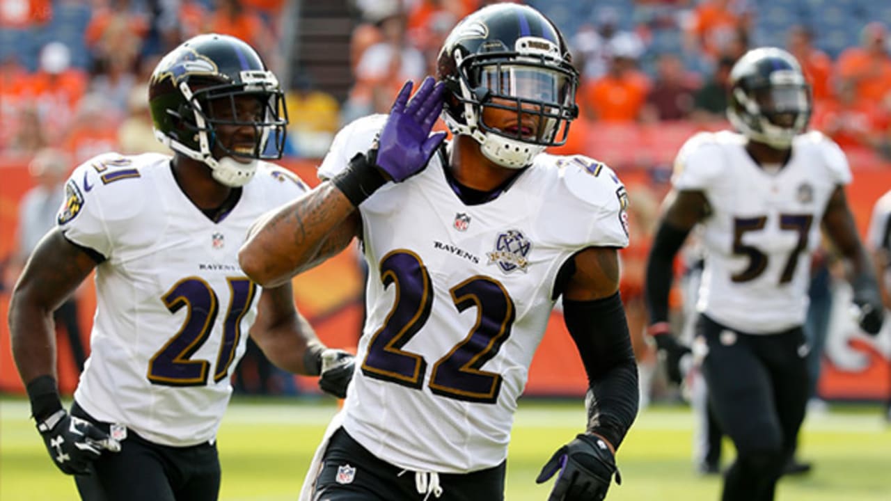 Baltimore Ravens safety Ed Reed (22) and cornerback Jimmy Smith