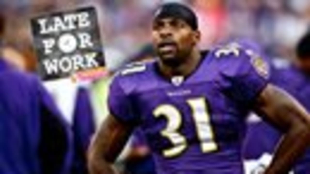 Ray Lewis, Joe Flacco, Brendon Ayanbadejo and the Baltimore Ravens Receive  Their Super Bowl Rings