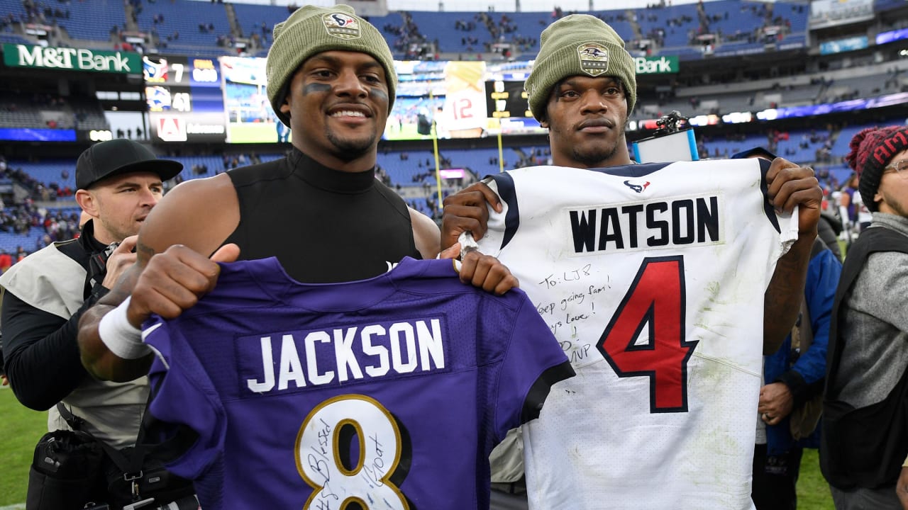 Lamar Jackson, Russell Wilson Trade Pro Bowl Jerseys