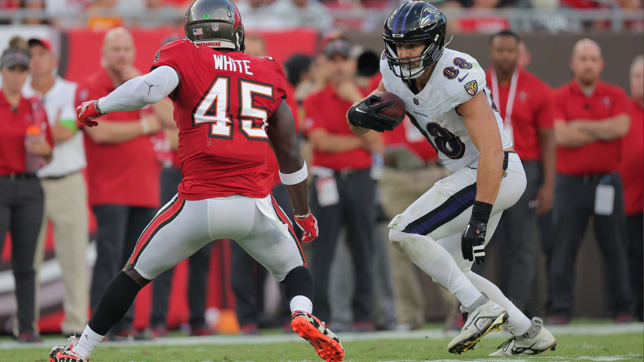 Tampa Bay, Florida, USA, August 26, 2023, Baltimore Ravens Tight End  Charlie Kolar #88 makes a run in the first quarter at Raymond James  Stadium. (Photo by Marty Jean-Louis/Sipa USA) Credit: Sipa