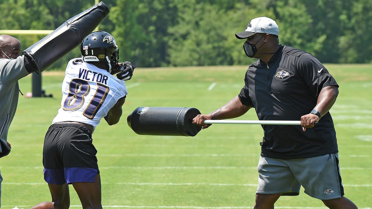 Ravens WR coach Tee Martin shares what he's seen from WR Tylan Wallace