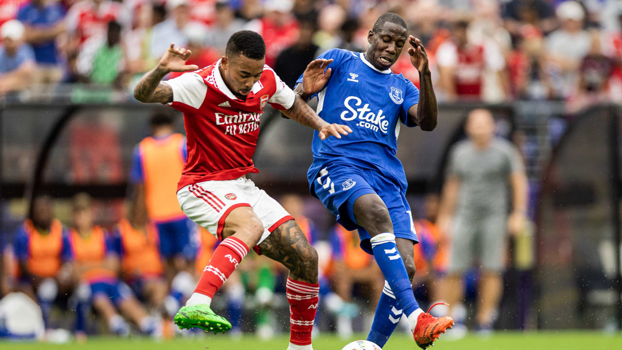 Arsenal defeats Everton in 2-0 win at M&T Bank Stadium