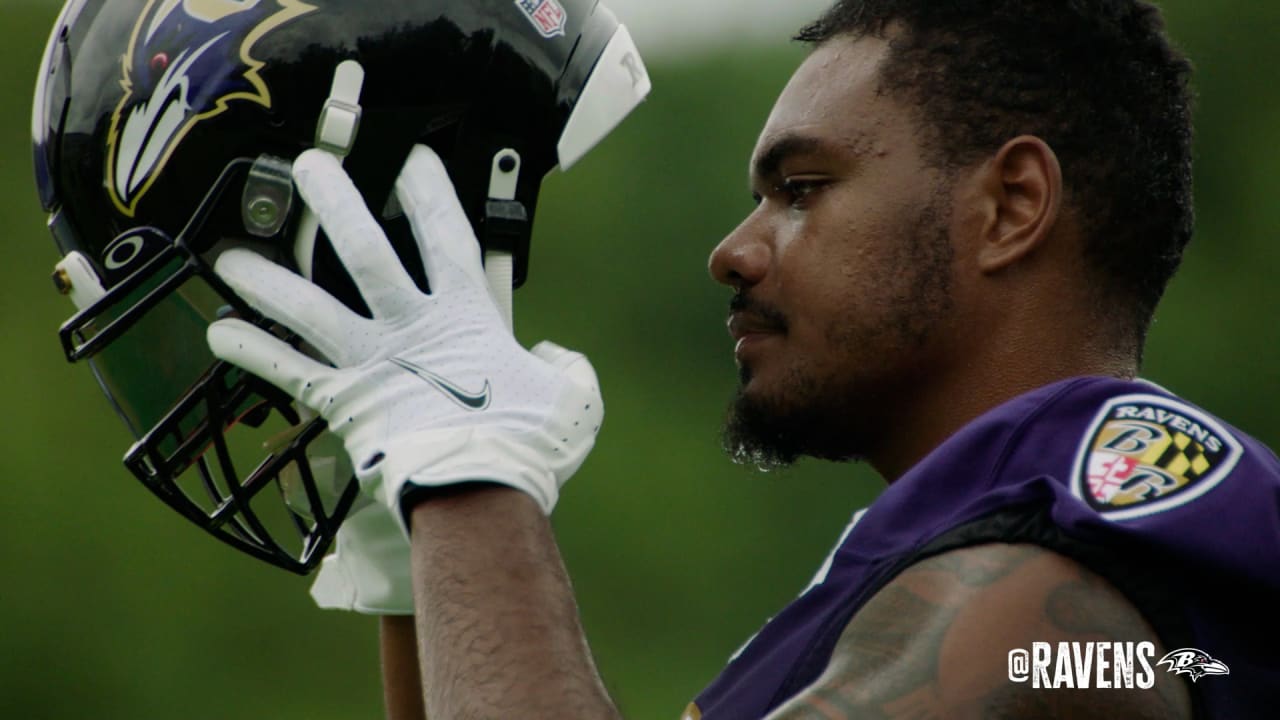 Baltimore Ravens' Ronnie Stanley warms up during an NFL football practice  Thursday, June 6, 2019, in Owings Mills, Md. (AP Photo/Gail Burton Stock  Photo - Alamy