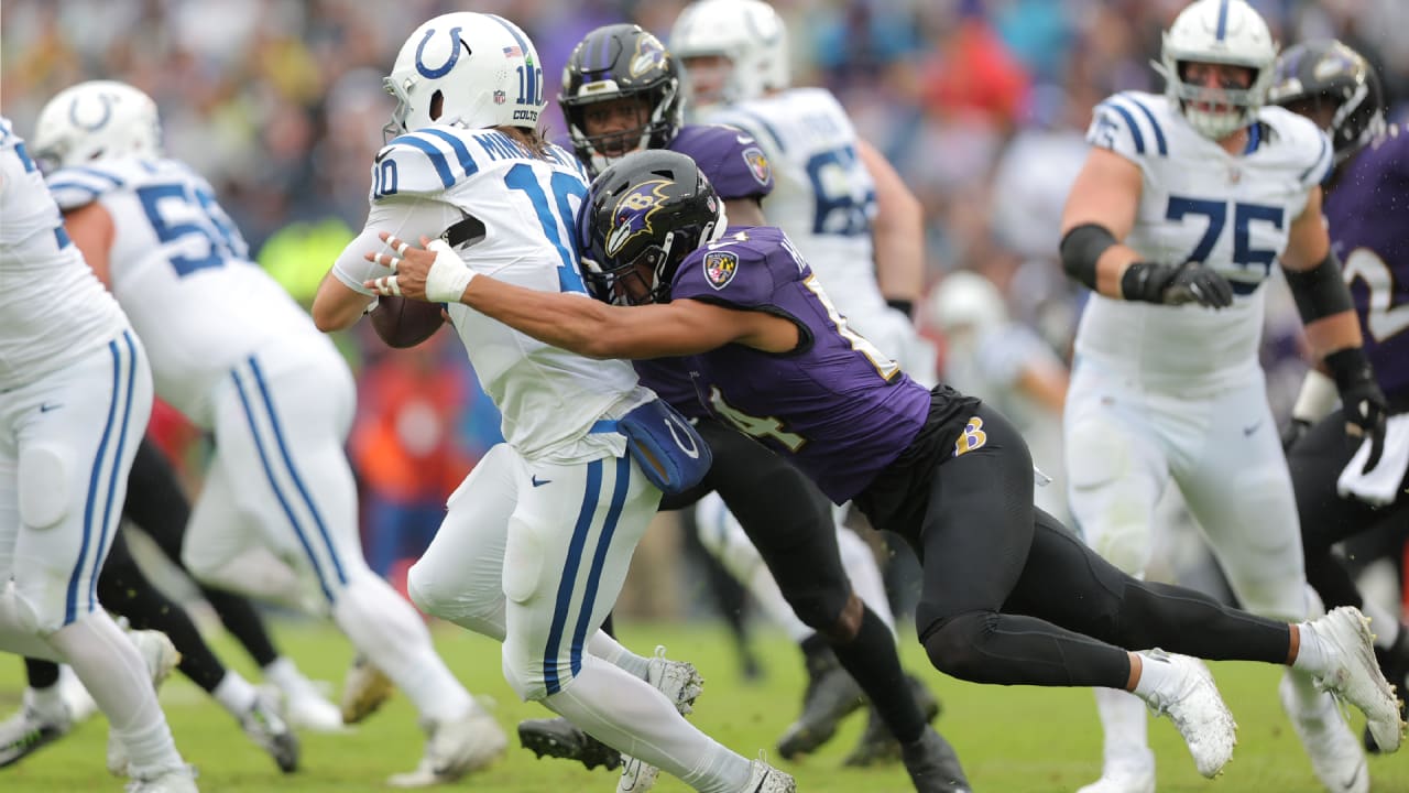 Baltimore Ravens - Tylan Wallace puts pen to paper 