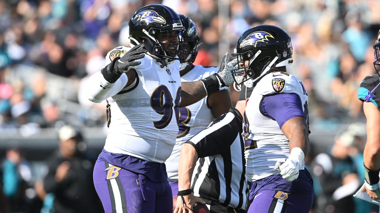 Baltimore Ravens defensive tackle Broderick Washington (96) warms up before  an NFL football game against the Jacksonville Jaguars, Sunday, Nov. 27,  2022, in Jacksonville, Fla. (AP Photo/Gary McCullough Stock Photo - Alamy