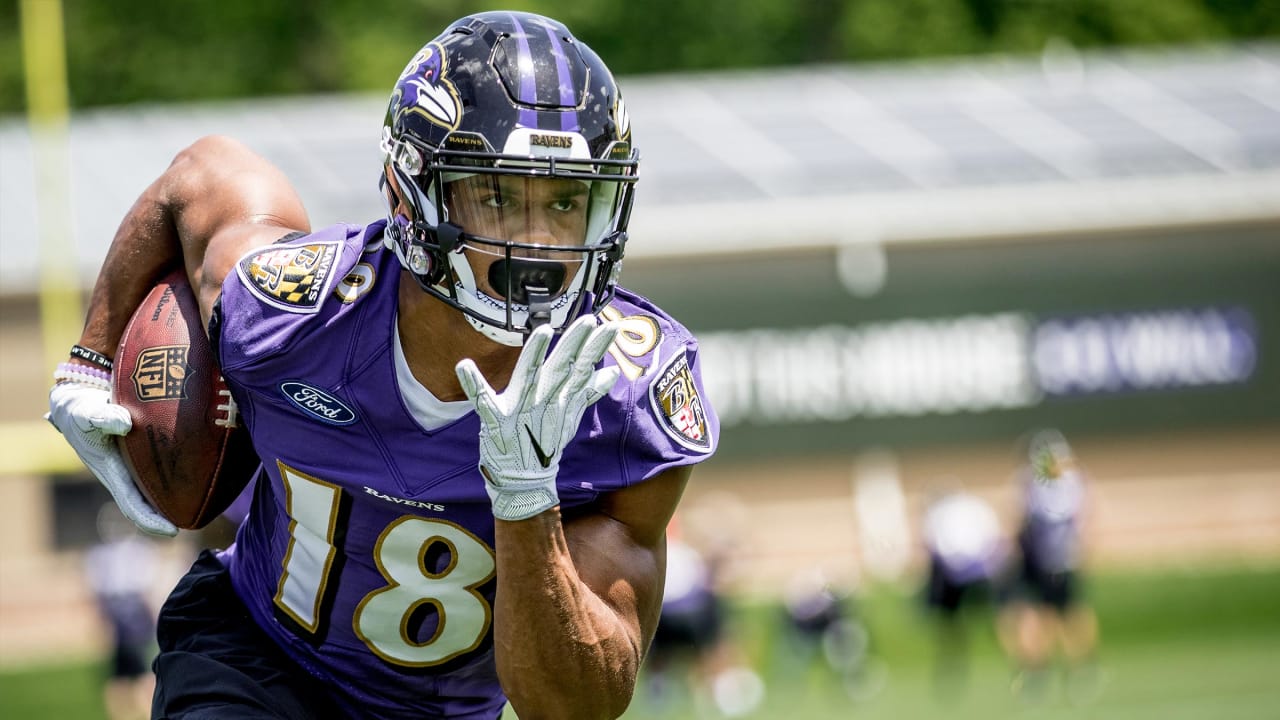 Virginia alumni Andre Levrone joins the Ravens practice squad and