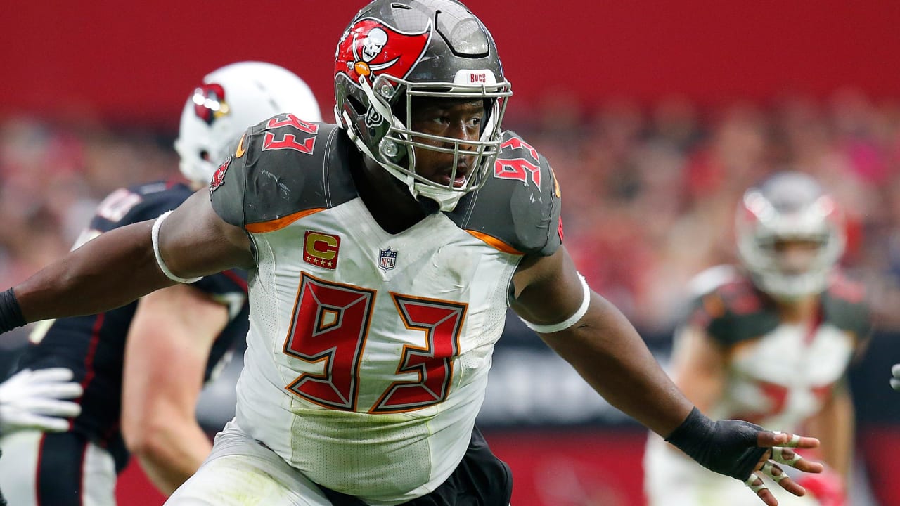 Raiders' Gerald McCoy gets back jersey No. 93