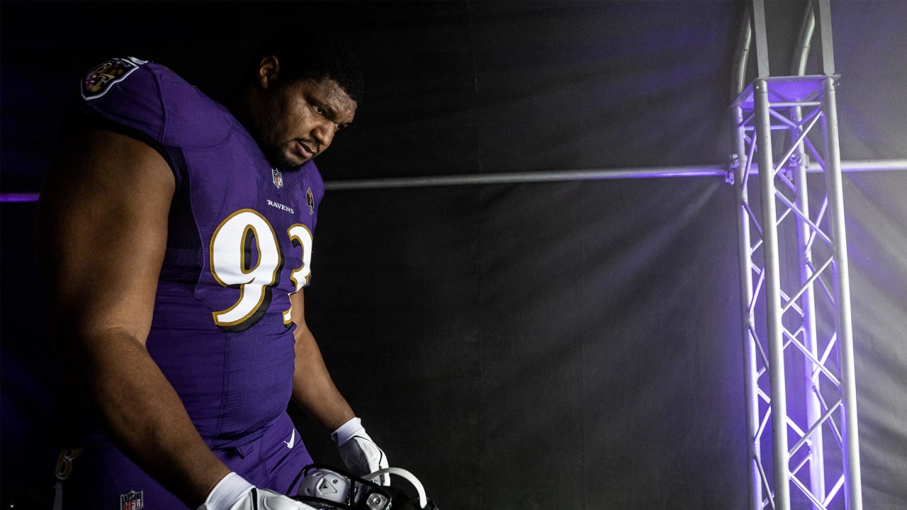 Baltimore Ravens defensive end Calais Campbell (93) during an NFL football  game against the Las Vegas Raiders, Monday, Sept. 13, 2021, in Las Vegas.  (AP Photo/Rick Scuteri Stock Photo - Alamy