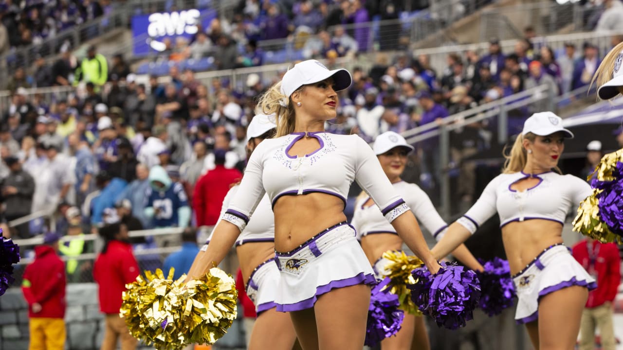 NFL Cheerleaders: Week 3