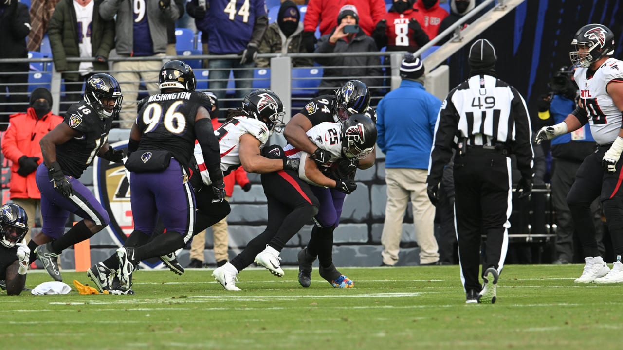 Falcons snap counts from the Week 16 loss to the Ravens - The