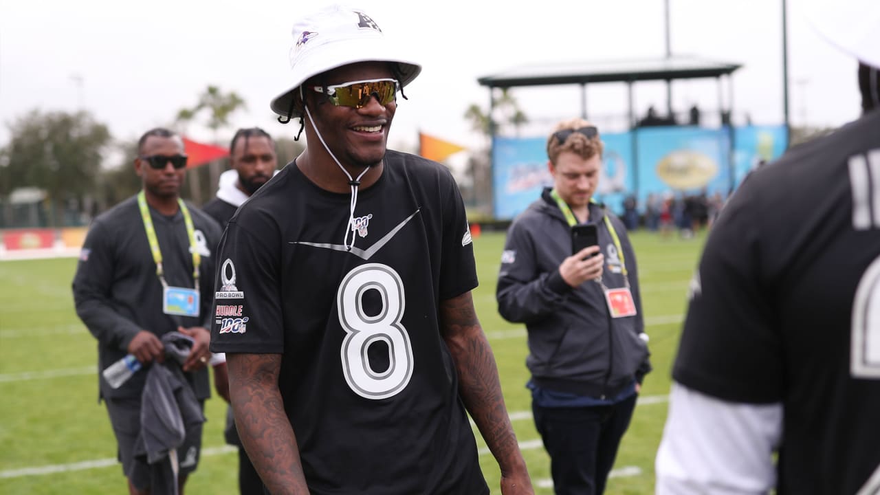 Matthew Judon Has Taco Bell Cleats at the Pro Bowl