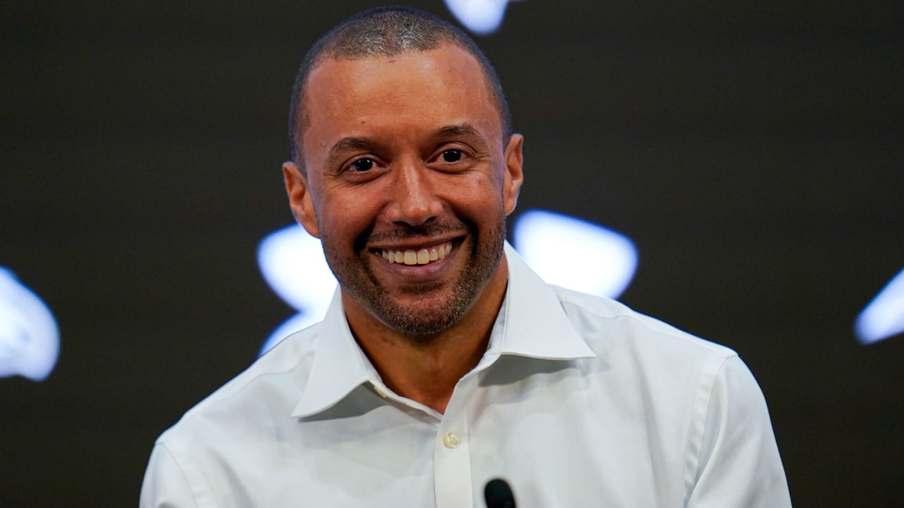 Who is Sashi Brown, the Cleveland Browns' new executive VP of football  operations? 