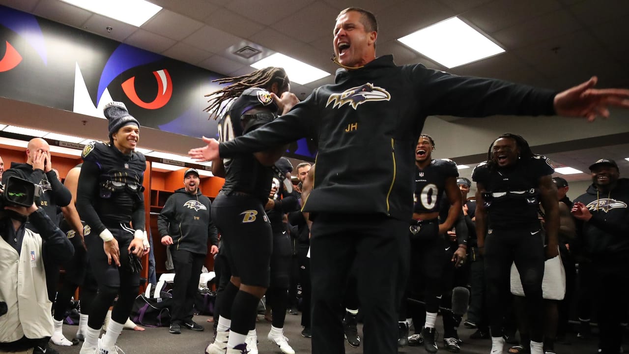 BYU/Utah Rivalry Hits Baltimore Ravens Locker Room With Funny Photo