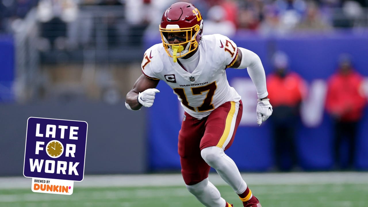 Washington Commanders wide receiver Terry McLaurin (17) runs