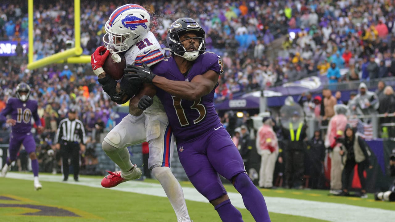 Bills S Jordan Poyer's pissed reaction after seeing replay of INT