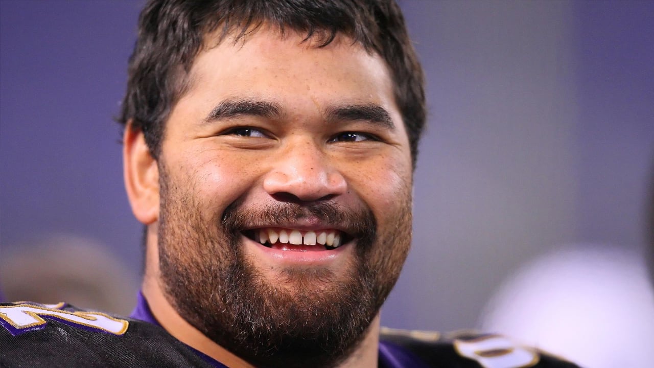 Haloti Ngata Returning to Retire as a Raven